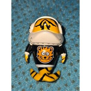 Tiger Shark Gil Action Figure 3" Ryan's World Series 5 Preowned